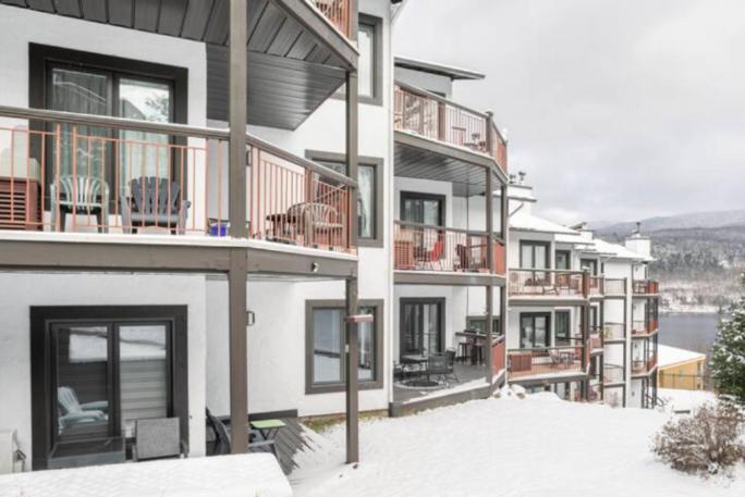 The Outlook Over Lac -Tremblant By Instant Suites Mont-Tremblant Exteriör bild